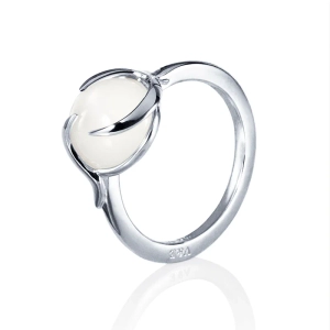Frö-Ring aus Silber mit einem runden Mondstein im Cabochonschliff