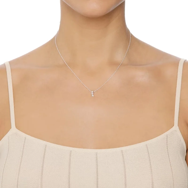 elegant förpackat med grön rosett.