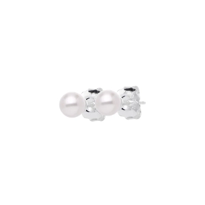 Petite Pearl Single Studs i silver med vita sötvattenspärlor