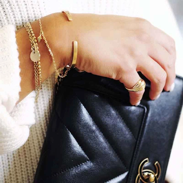 Fig Ring Gold - Emma Israelsson - Snabb frakt & paketinslagning - Nordicspectra.se