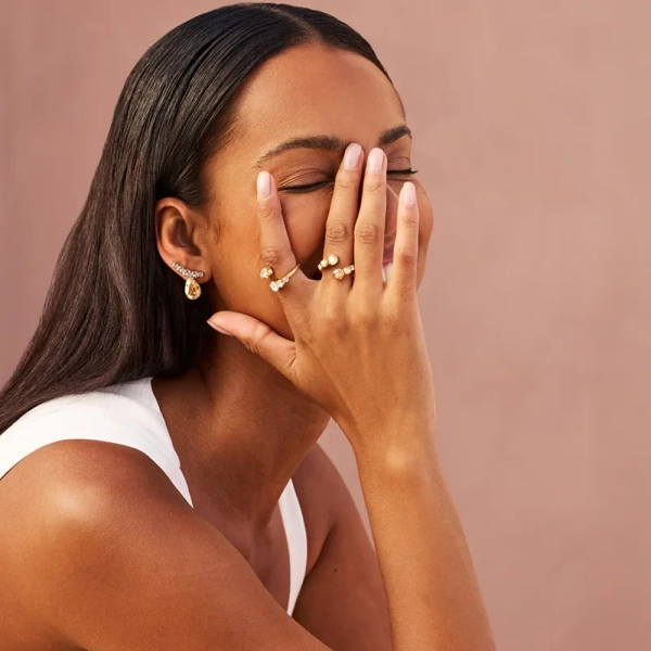 Saphina Earrings Gold Crystal: eleganta