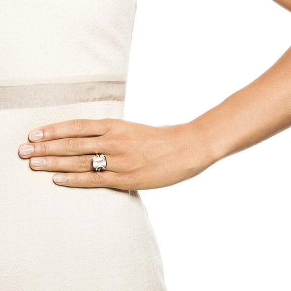 Little Magic Star Ring Crystal Quartz White Gold - Efva Attling ringar - Snabb frakt & paketinslagning - Nordicspectra.se