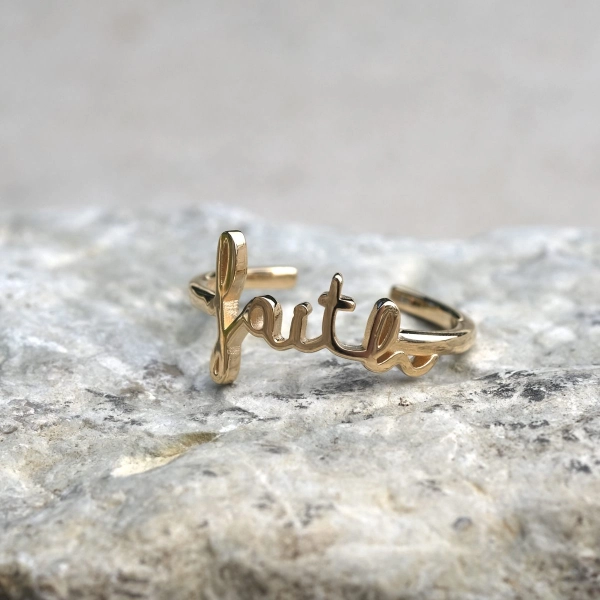 Faith Ring Gold från Emma Israelsson