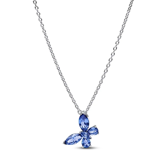 Blaue Schmetterlingskette mit marquise- und birnenförmigen blauen Kristallen aus Sterlingsilber. Dieses elegante Schmuckstück unterstreicht Ihren Stil und verleiht Ihrem Outfit zusätzlichen Glanz.