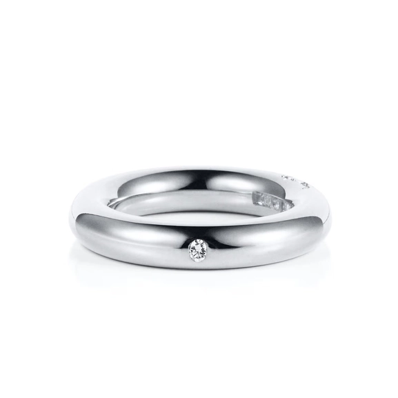 One Love & Stars Ring Platinum i platina med infälld briljantslipad diamant