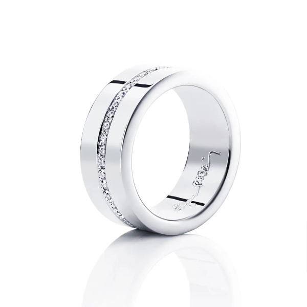 Wide & Stars Ring Platinum i platina med 40 briljantslipade diamanter