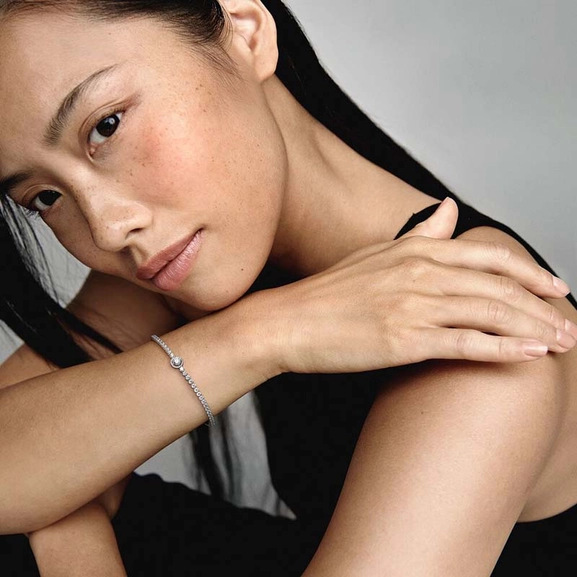 Tennisarmband med Glittrande Halo - PANDORA - Snabb frakt & paketinslagning - Nordicspectra.se