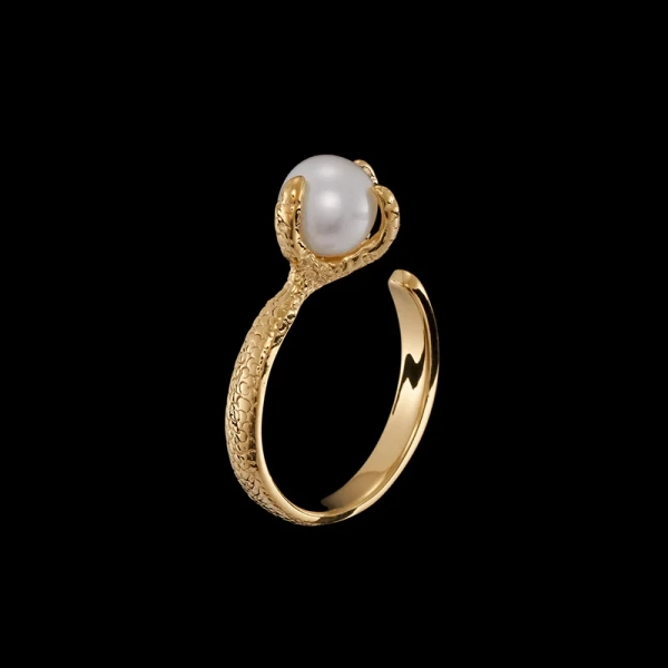 CP-06-RIC-30-claw-pearl-ring-gold-maria-nilsdotter-2