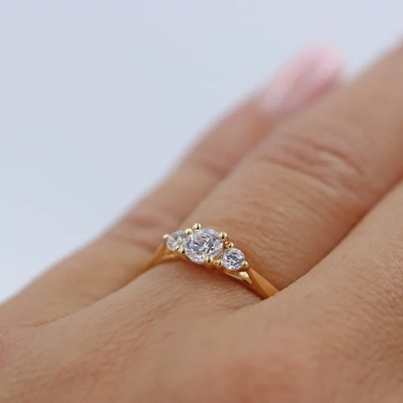 Eterna 16 Guld - Vigsel- & förlovningsringar - Schalins - Fri storleksändring* - Nordic Spectra