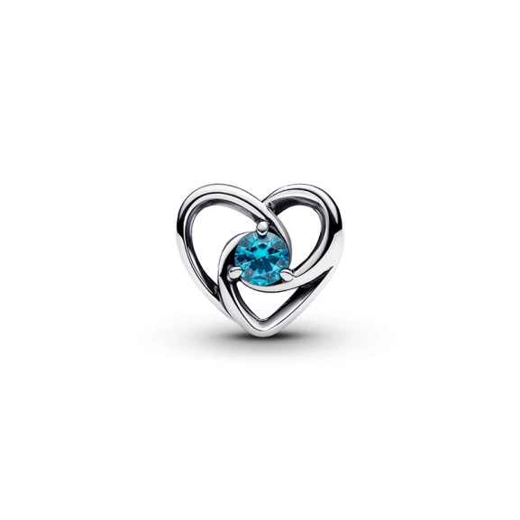 Zusammenarbeit von UNICEF x PANDORA zur Unterstützung von Kindern und Jugendlichen weltweit. Symbol für Liebe