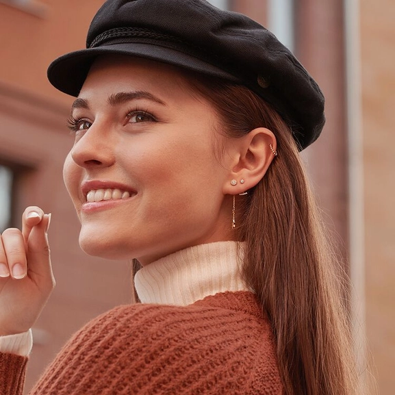 Ear Jacket Vita Stenar Guld - Thomas Sabo örhängen - Snabb frakt & paketinslagning - Nordicspectra.se
