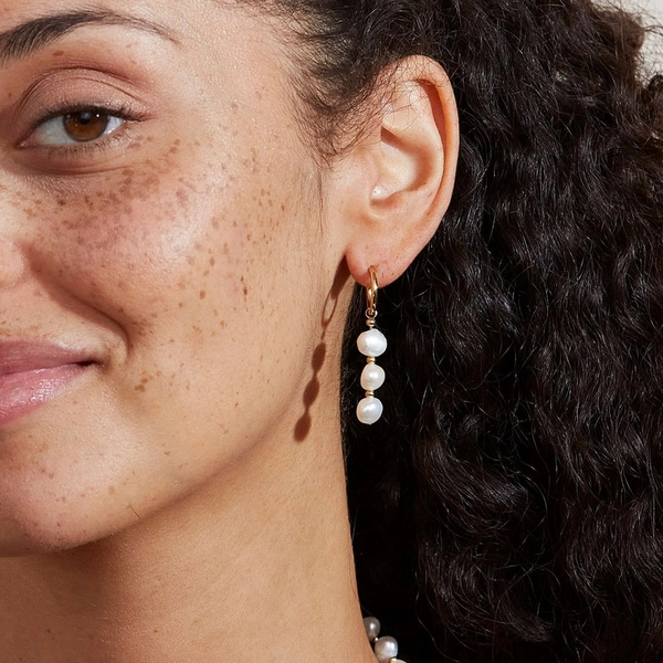 Iris Pearl Hoops White Gold - Edblad - Snabb frakt & paketinslagning - Nordicspectra.se
