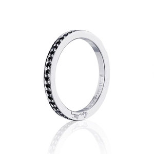 Stars & Signature In Black Thin Ring White Gold - Efva Attling ringar - Snabb frakt & paketinslagning - Nordicspectra.se