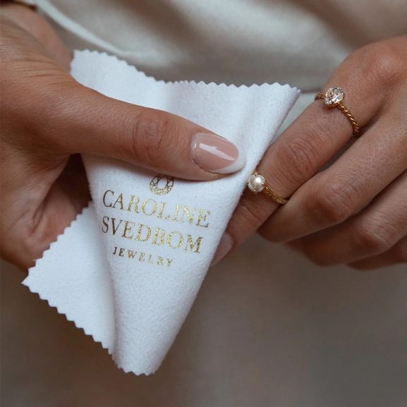 Putsduk Caroline Svedbom - Caroline Svedbom - Få dina smycken att behålla sin glans