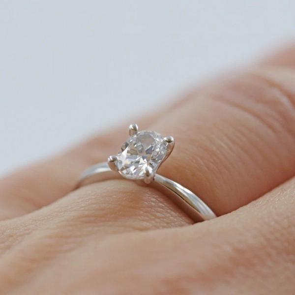 North044 Platina - Vigsel- & förlovningsringar - Schalins - Fri storleksändring* - Nordic Spectra