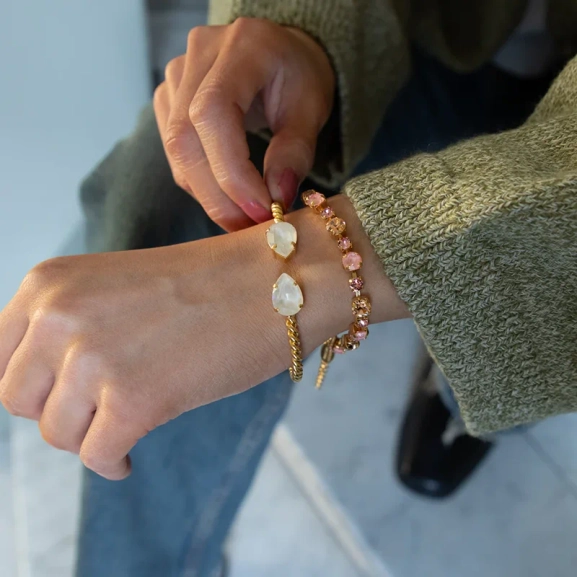 Mini Drop Bracelet Gold Linen Ignite - Caroline Svedbom - Snabb frakt & paketinslagning - Nordic Spectra