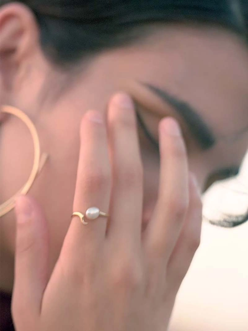 Moonshine Ring Gold - Maria Black - Snabb frakt & paketinslagning - Nordic Spectra