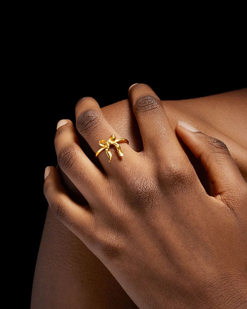 Bow Ring Gold - Maria Nilsdotter - 1-2 dagars leverans - Nordic Spectra