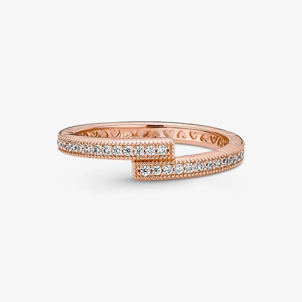 Glitzernder Überlappender Ring von PANDORA, Schneller Versand - Nordicspectra.de