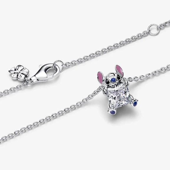 Disney Stitch halsband i sterlingsilver med färgglad design och kubisk zirkonia.