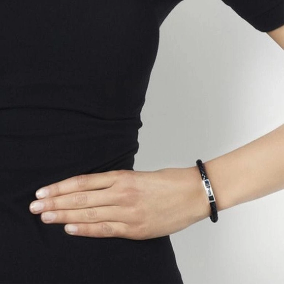 Attling Leather Brace - Efva Attling - Suuri valikoima & ilmainen lahjapaketointi - Nordicspectra.fi