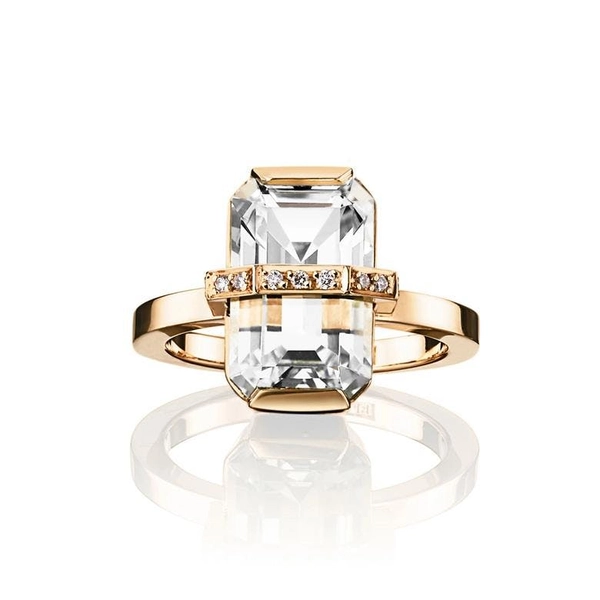 Little Bend Over Crystal Quartz Gold - Efva Attling ringar - Snabb frakt & paketinslagning - Nordicspectra.se