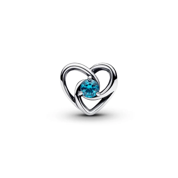 Zusammenarbeit von UNICEF x PANDORA zur Unterstützung von Kindern und Jugendlichen weltweit. Symbol für Liebe