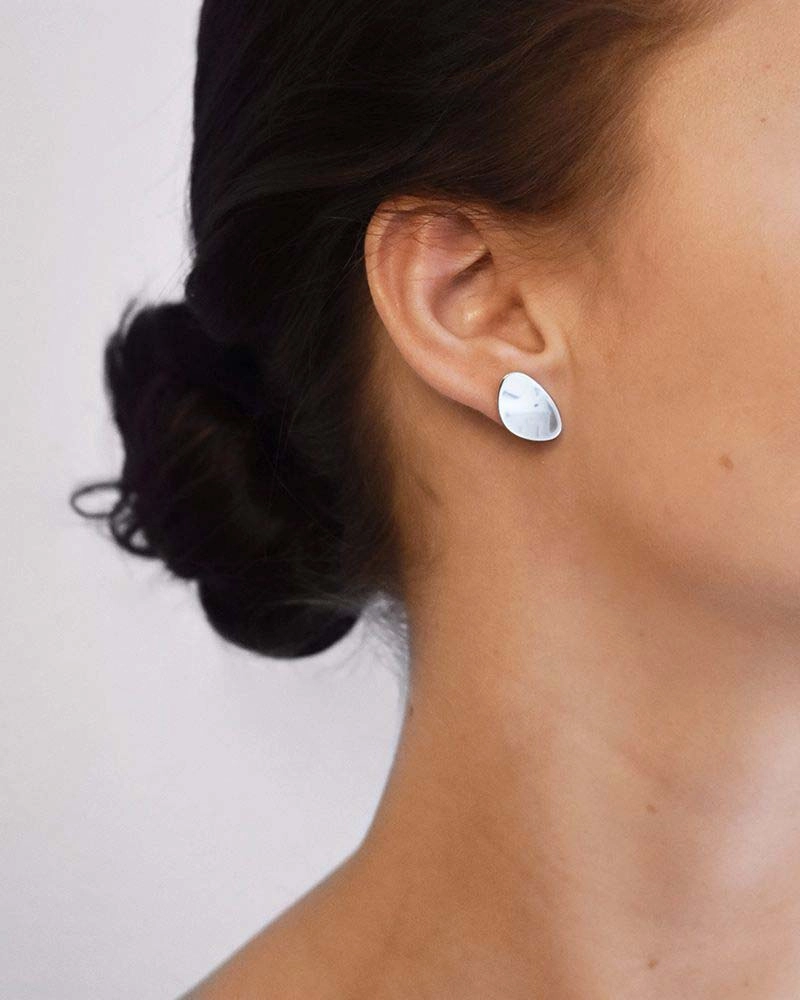 Lakeside Studs - Drakenberg Sjölin Örhängen - Snabb frakt & paketinslagning - Nordicspectra.se