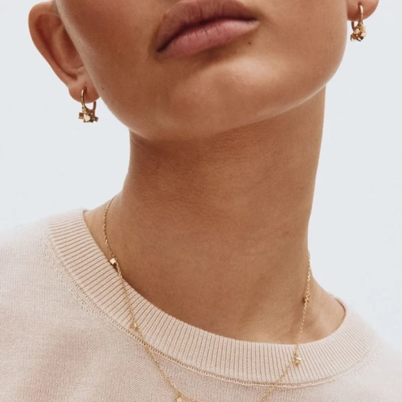 med en elegant och modern design