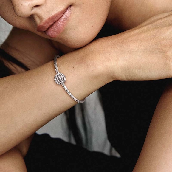 Pärlad Openwork Berlock Silver - PANDORA - Snabb frakt & paketinslagning - Nordicspectra.se