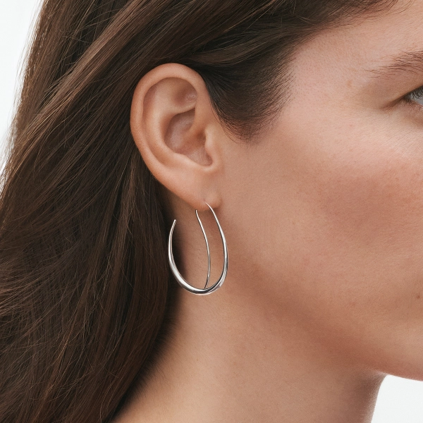 GJ_SS25_ECOM_SHOOT_OFFSPRING_EARRING_10012755_Close-up