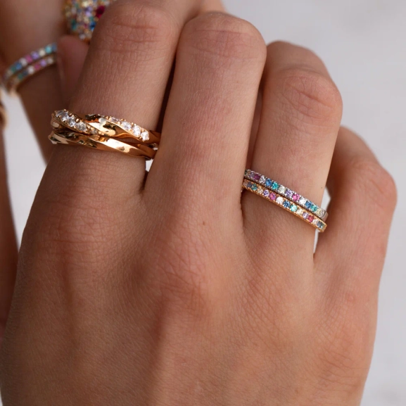 Ellera Ring Mix i silver med gnistrande cubic zirconia-stenar från Sif Jakobs
