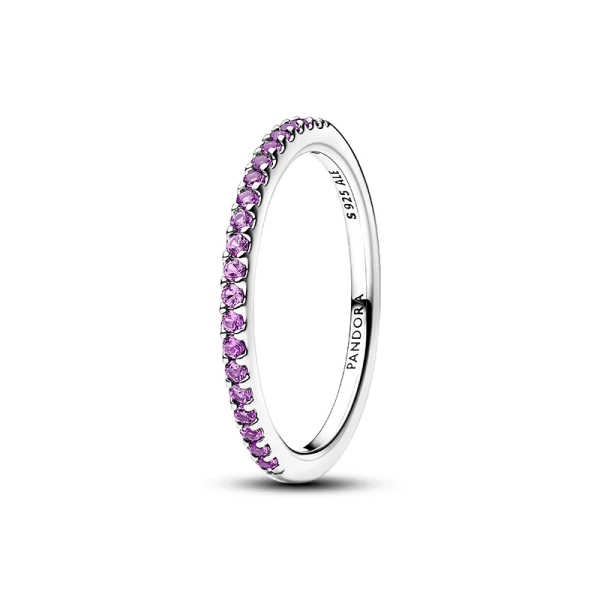 Funkelnder lilafarbener Ewigkeitsring von Pandora aus Silber mit lilafarbenen Zirkonia-Steinen