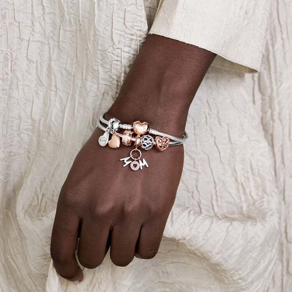 Offen gearbeitetes Unendlichkeits-Charm von PANDORA, Schneller Versand - Nordicspectra.de