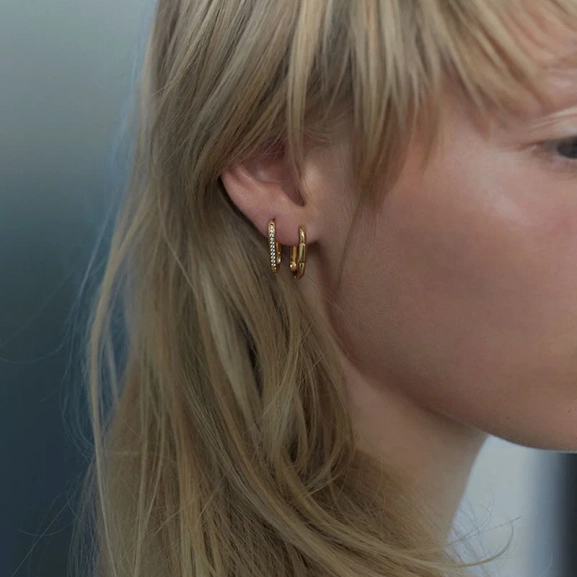 Kastellet Earring Gold - Maria Black - Snabb frakt & paketinslagning - Nordic Spectra