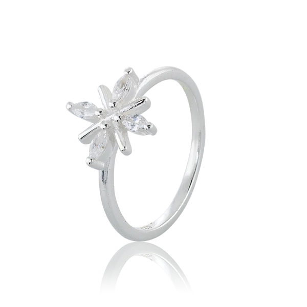 Snowflake Ring - Carolina Gynning - Moderna smycken med en betydelse - Nordic Spectra