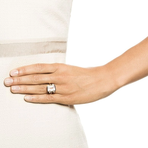 Little Magic Star Ring Rose Quartz White Gold - Efva Attling ringar - Snabb frakt & paketinslagning - Nordicspectra.se