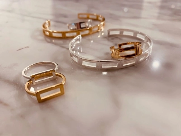 Fenestra Ring Thin Silver - Emma Israelsson - Snabb frakt & paketinslagning - Nordicspectra.se