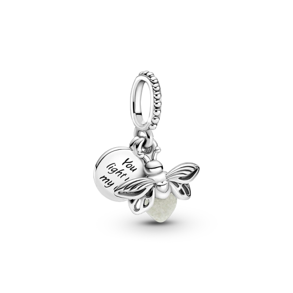 Självlysande Eldfluga Hängberlock i handgjort sterlingsilver med glas som ändrar färg beroende på ljuset. Graverad med "Du lyser upp mitt liv".