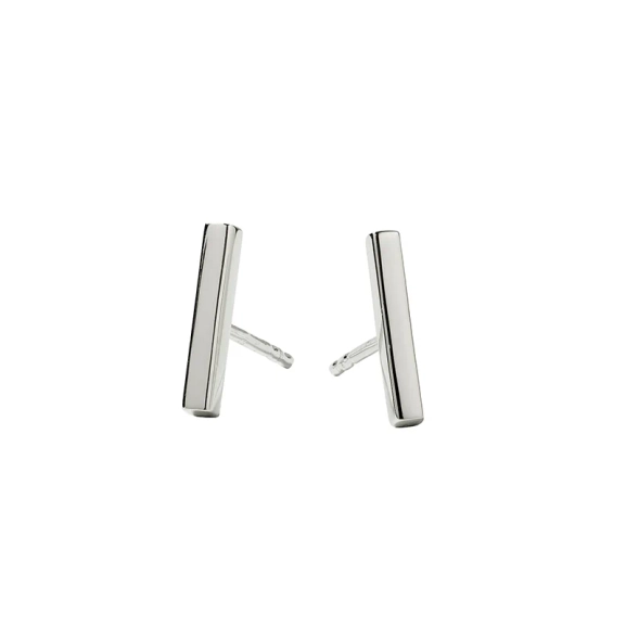 Strict Bar Earrings Silver från Syster P