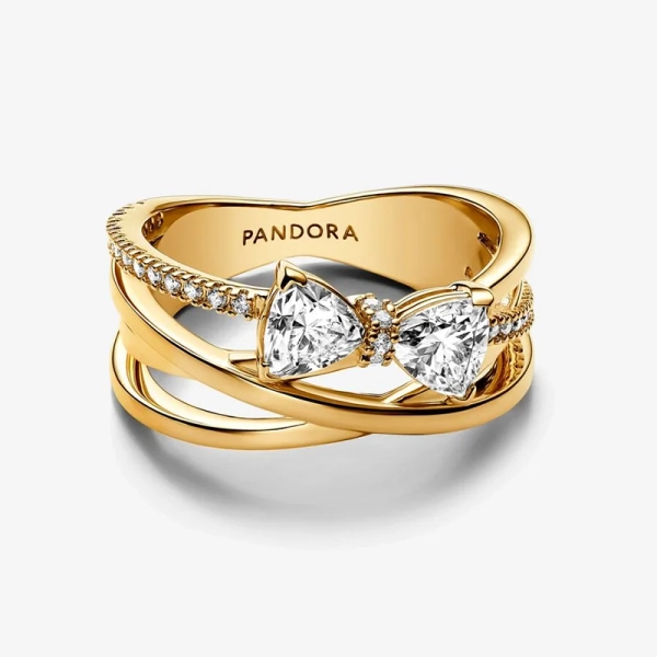 Ring med Glittrande Rosett & Korsat Band Guld - PANDORA - 1-2 dagar leverans - Gratis paketinslagning