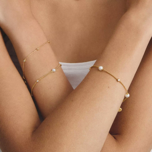 Armband med Pärlor & Vita Stenar Guld från Thomas Sabo med sötvattenspärlor