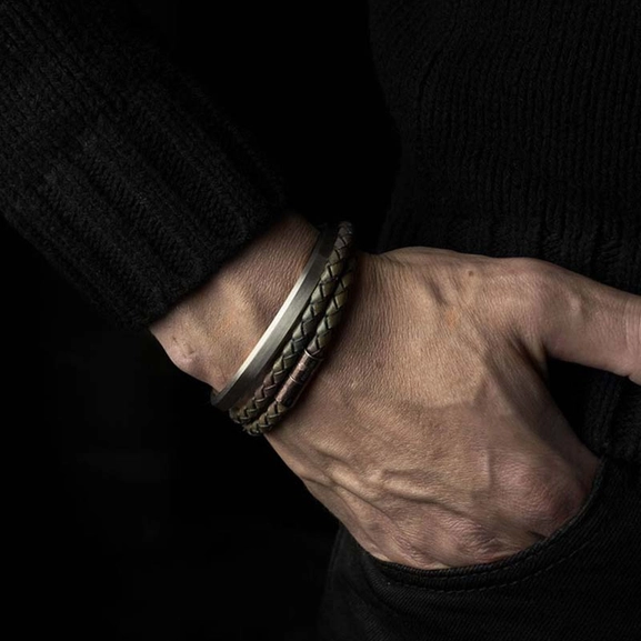 Icon Cuff - Matte Steel - Skultuna - Snabb frakt & paketinslagning - Nordicspectra.se