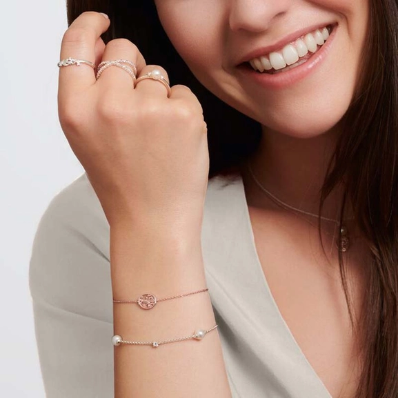 Ring med Blad & Vita Stenar - Thomas Sabo berlock - Snabb frakt & paketinslagning - Nordicspectra.se