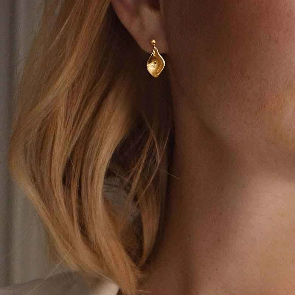 Gaias Grace Studs Gold Drakenberg Sjölin, Schneller Versand - Nordicspectra.de