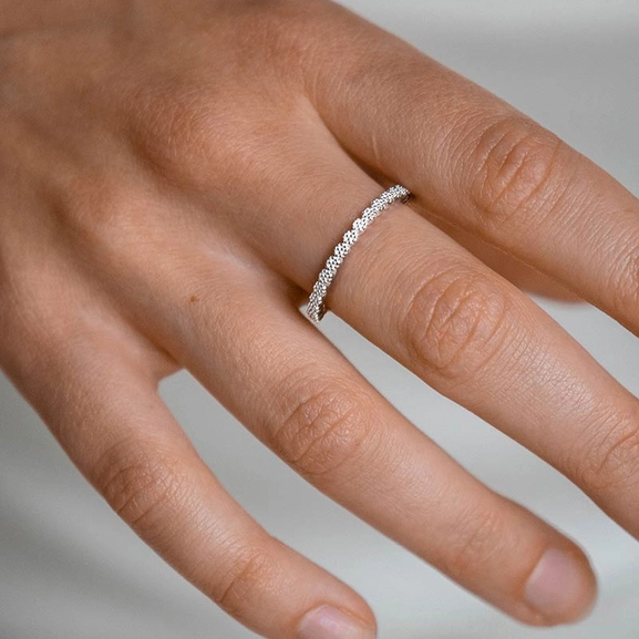 Bliss Ring - Drakenberg Sjölin Ringar - Snabb frakt & paketinslagning - Nordicspectra.se