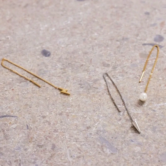 Pearl Chain Earrings Gold - Edblad - Snabb frakt & paketinslagning - Nordic Spectra