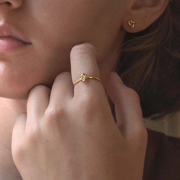 Le Knot Ring Gold - Drakenberg Sjölin Ringar - Snabb frakt & paketinslagning - Nordicspectra.se