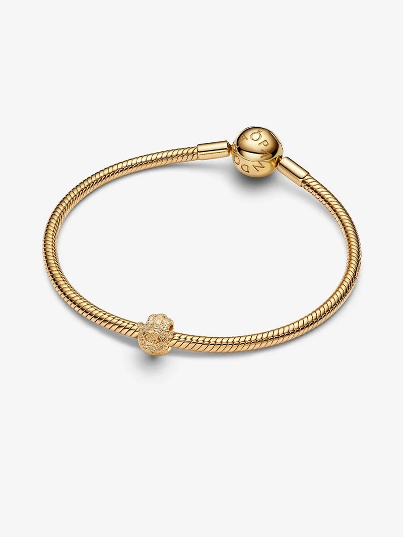 med unik struktur liknande diamanter. Symboliserar beskydd och positiv energi.