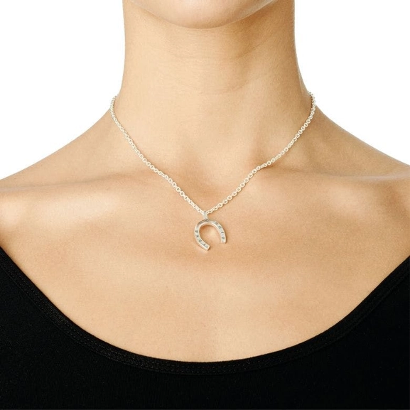 Take No Shit Large Pendant - Efva Attling - Suuri valikoima & ilmainen lahjapaketointi - Nordicspectra.fi